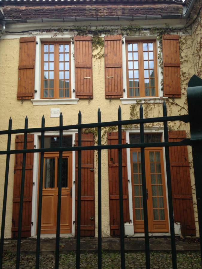 Willa Le Pelerine Sauveterre-de-Bearn Zewnętrze zdjęcie